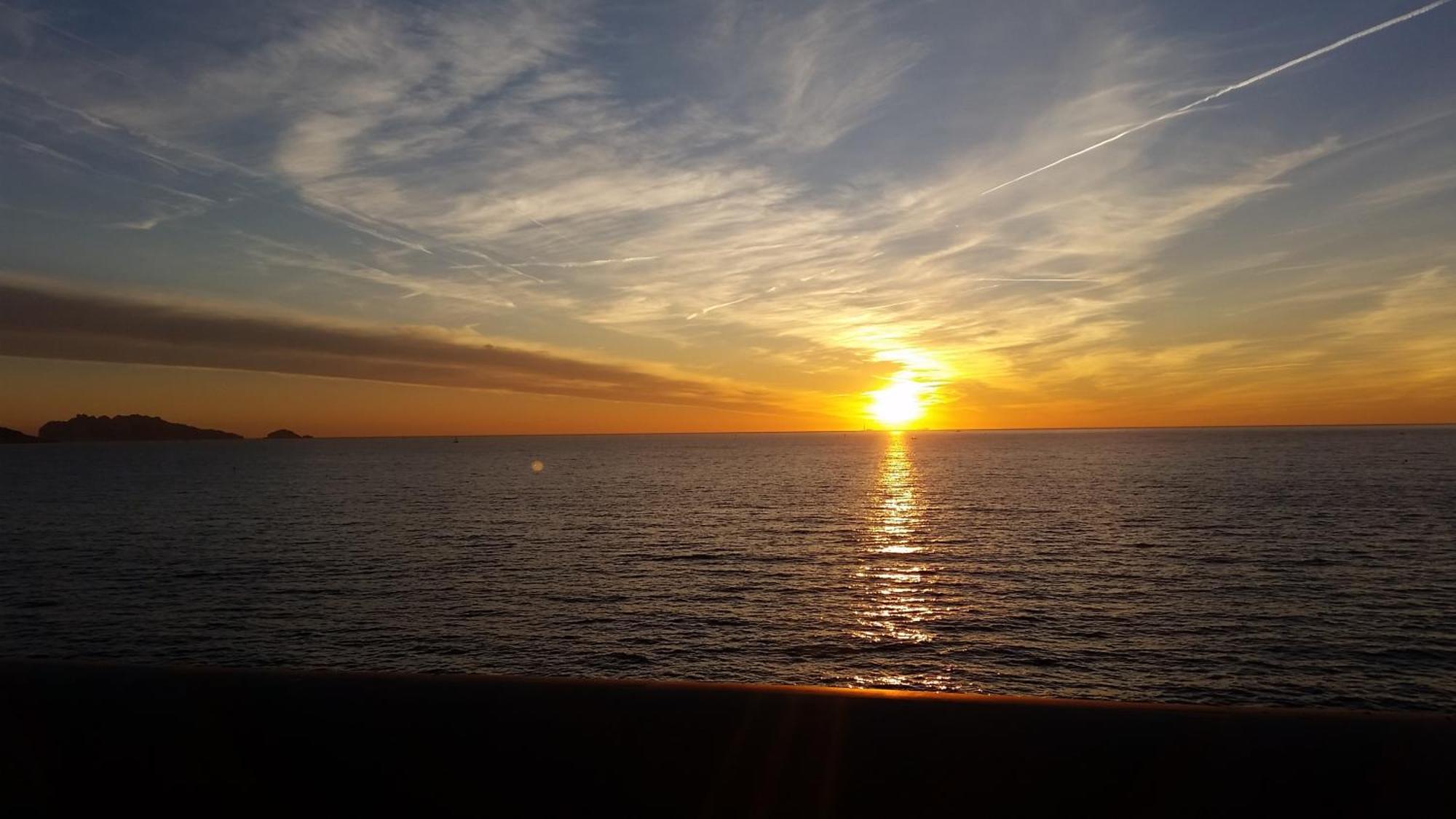 Sublime Vue Mer,Parking,Wifi Fréjus Buitenkant foto